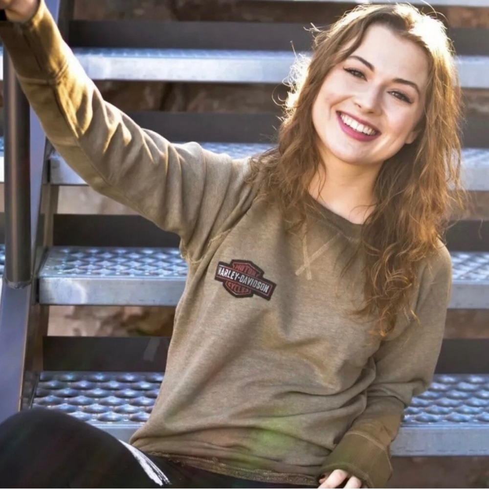 Harley Davidson shirt Suzanne small
